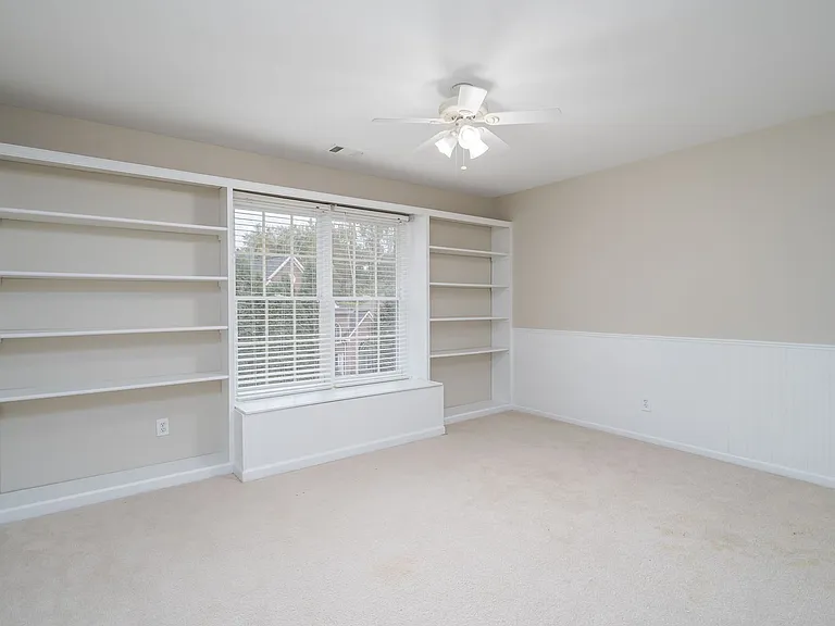 174 Ennisbrook Dr SE — Photo 17