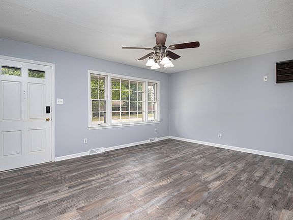 2nd image of 3533 Galahad Dr
