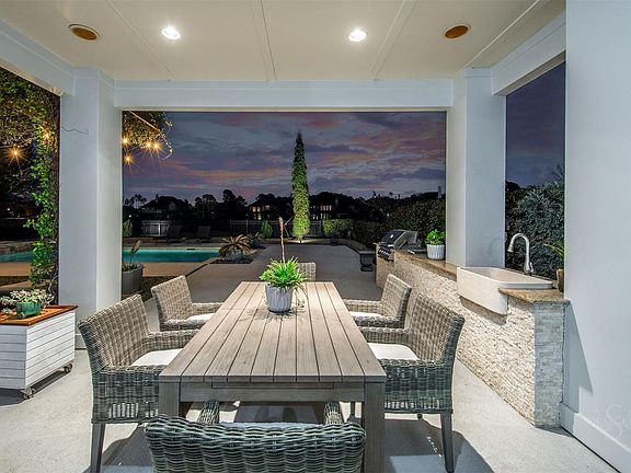 5th image of 50 Azure Lake Ct