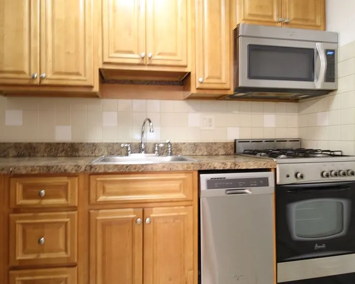 931 Spruce St #A — Photo 3