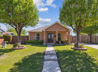 2550 Highcrest Ave, Fort Worth, TX 76111