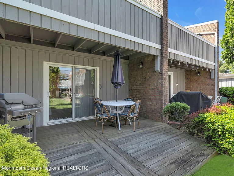 54 Linden Court Spg — Photo 21
