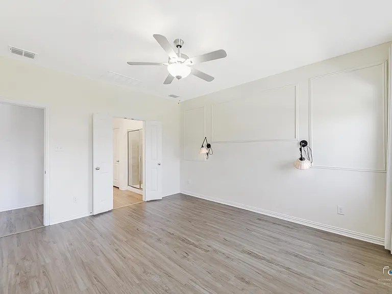 5028 Waterway Dr — Photo 11