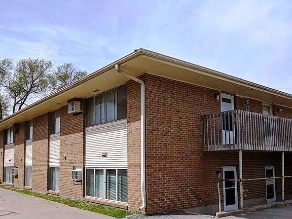 3rd image of 2718 Wayne Ave APT 5
