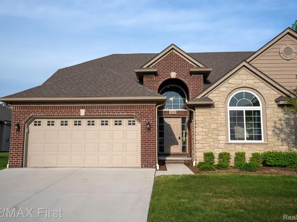 30334 Berghway Trl #80, Warren, MI 48092