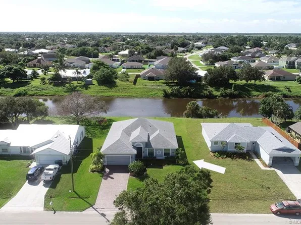 378 SW Jeanne Ave, Port Saint Lucie, FL 34953