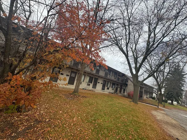 Clement Terrace, 3333 S Clement Ave APT 7, Milwaukee, WI 53207