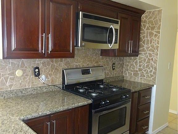 5th image of 2833 Beachcomber Dr #A