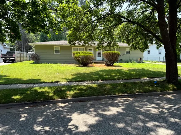 908/910 Wyllys St, Midland, MI 48642