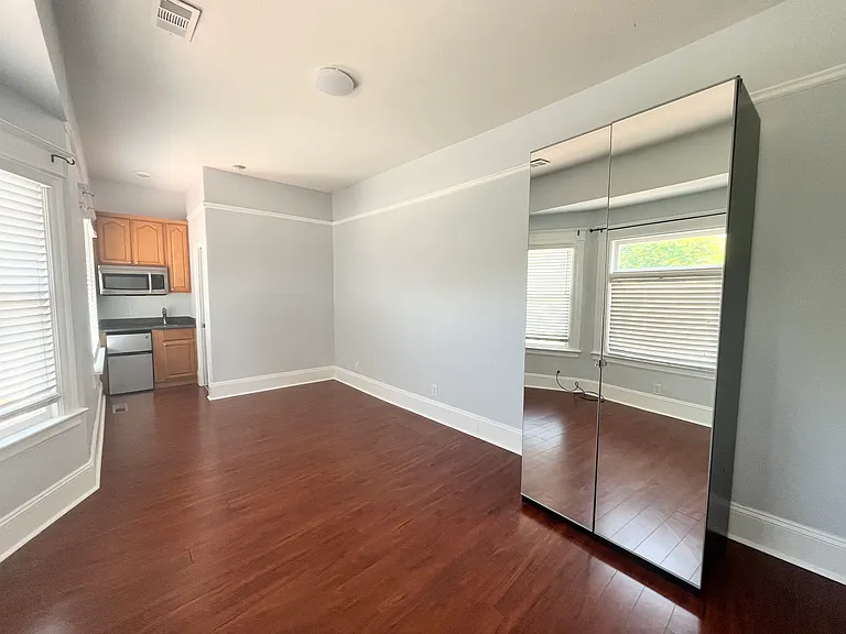 145 George St #5 — Photo 12