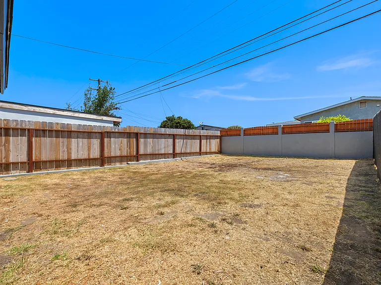 767 Woodlawn Ave #B — Photo 23