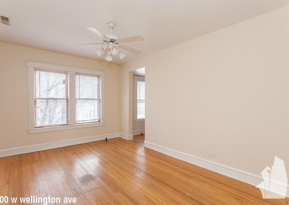 1st image of 1200 W Wellington Ave #1421