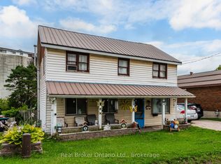 137 4th St, Midland, ON L4R 3S9