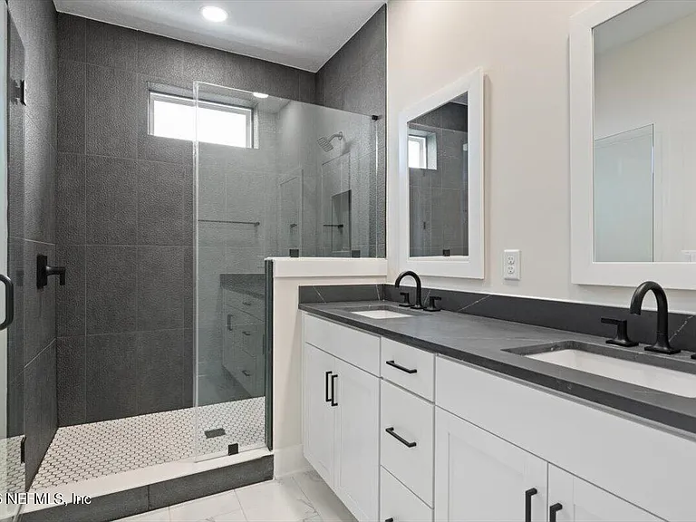 2056 Prudential Dr — Photo 16