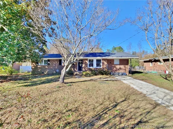 2052 Mango Cir, Fayetteville, NC 28304