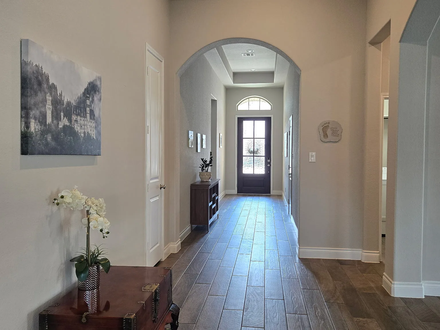 4 bed, 2188 sqft, $3,800 — Photo 3