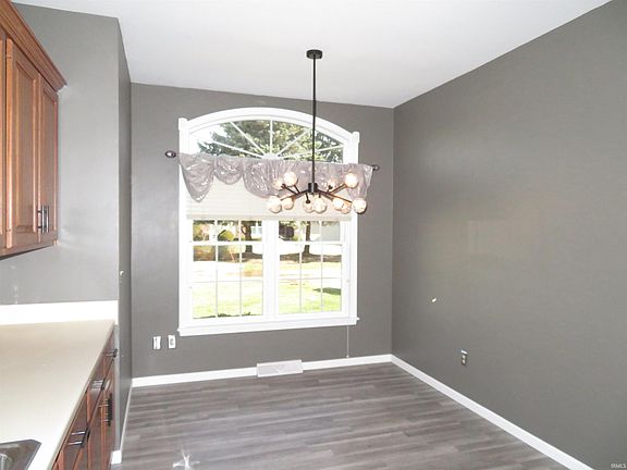 3rd image of 1244 Westbrooke Ct
