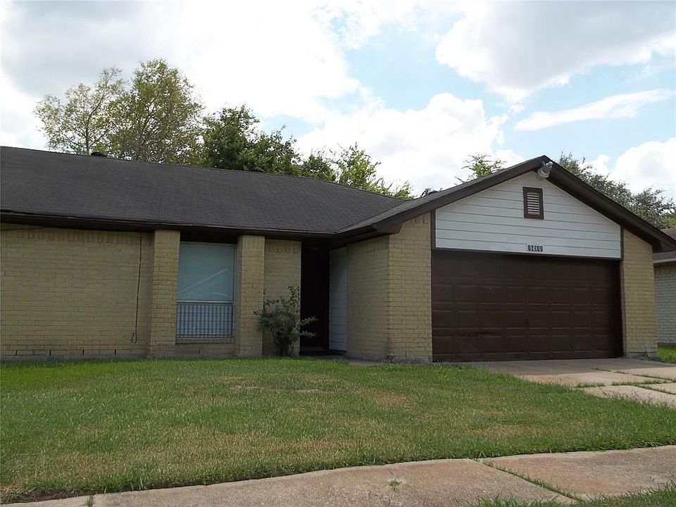 1st image of 16511 Espinosa Dr