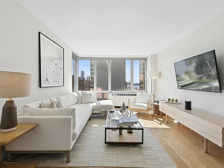 601 W 57th St #38K — Photo 3