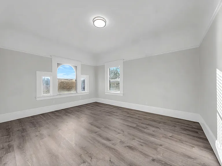 3207 West St — Photo 12