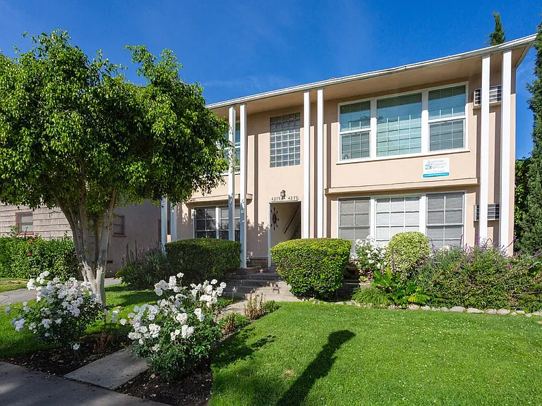 4281 Tujunga Ave — Photo 15