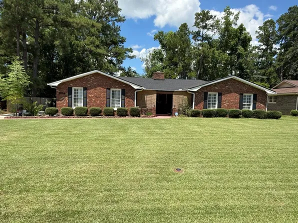 204 Brookview Ter, Valdosta, GA 31605
