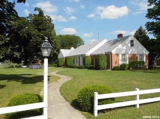 925 6th St, Findlay, OH 45840