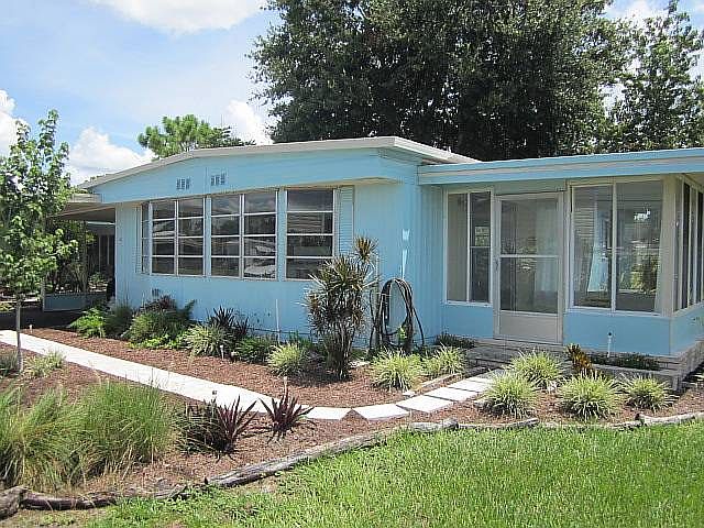 1st image of 142 Lakeview Dr