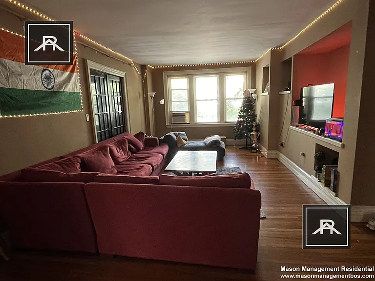 319 Saint Paul St #1 — Photo 8