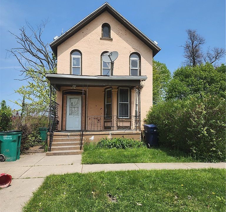 1st image of 92 Glenwood Ave