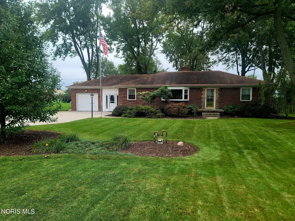 5745 Moline Martin Rd, Walbridge, OH 43465