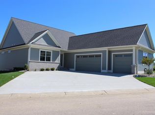 3396 Weston Ct SW, Rochester, MN 55902