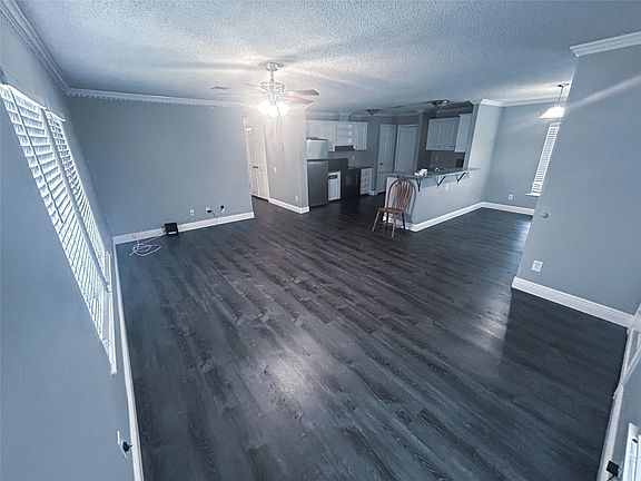 2nd image of 113 Varsity Dr