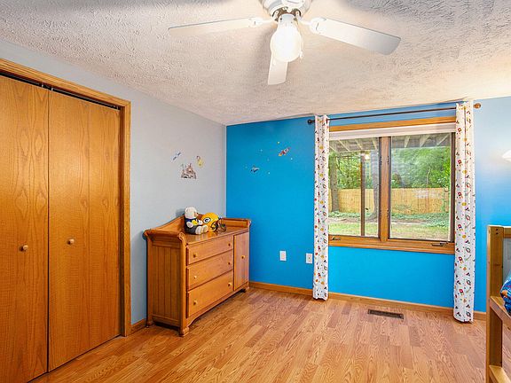 5th image of 5064 Chableau Dr SW