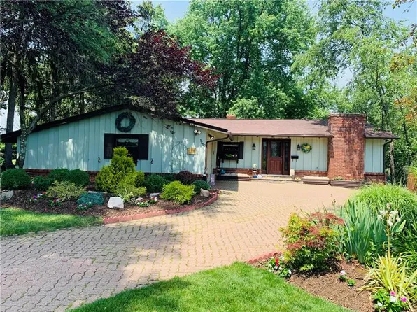 5880 Lorene Dr, Bethel Park, PA 15102