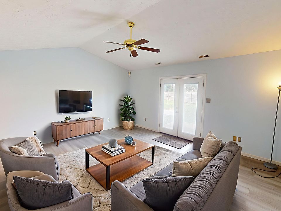 6640 Chipping Ct, Indianapolis, IN 46268 | Zillow