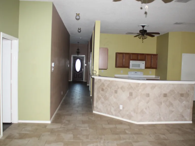404 Pineview Ln — Photo 11