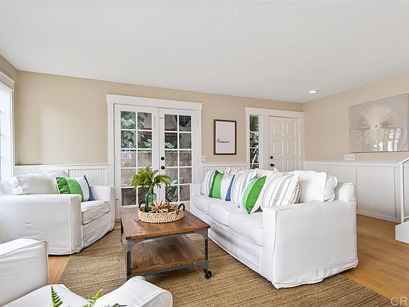 3rd image of 1730 Pacific Beach Dr APT 7