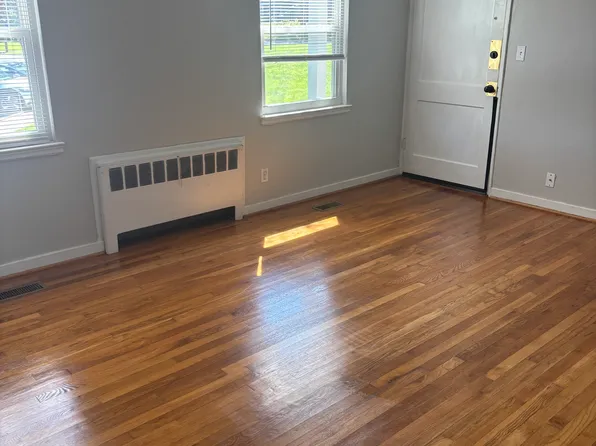 2521 Miller Park Cir, Winston Salem, NC 27103