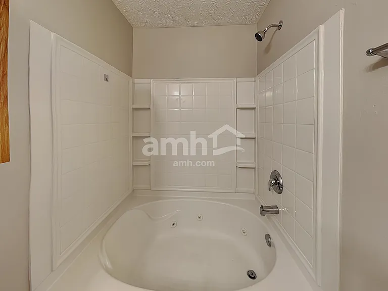 8074 Sydney Ln — Photo 11
