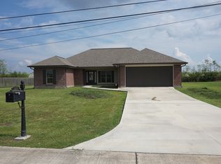 227 Foxglove Dr, Patterson, LA 70392