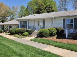 2719 Waldorf Cir, Winston Salem, NC 27106