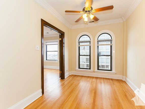 4th image of 401 W Fullerton Pkwy #408WL