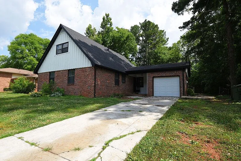 5 bed, 3.0 bath, 1661 sqft, $1,890 — Photo 1