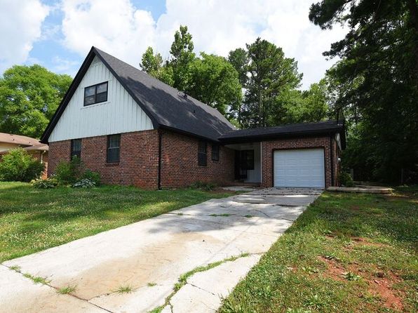 2819 Broadview Dr NW