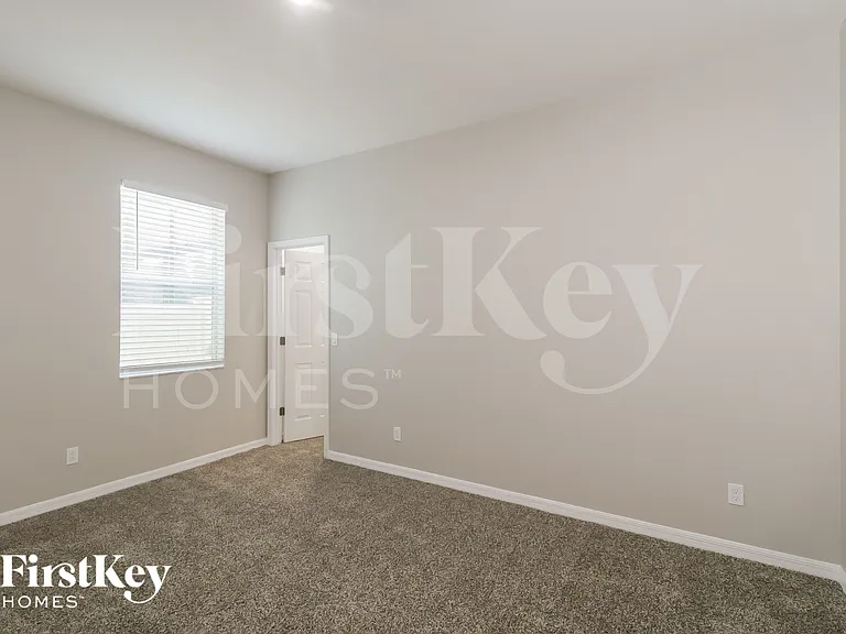 1134 Ketzal Dr — Photo 12