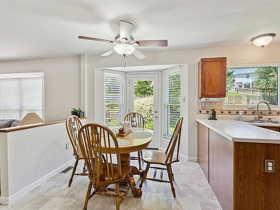 5th image of 16138 Port Of Nantucket Dr
