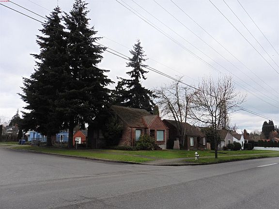 3rd image of 6018 Pacific Ave