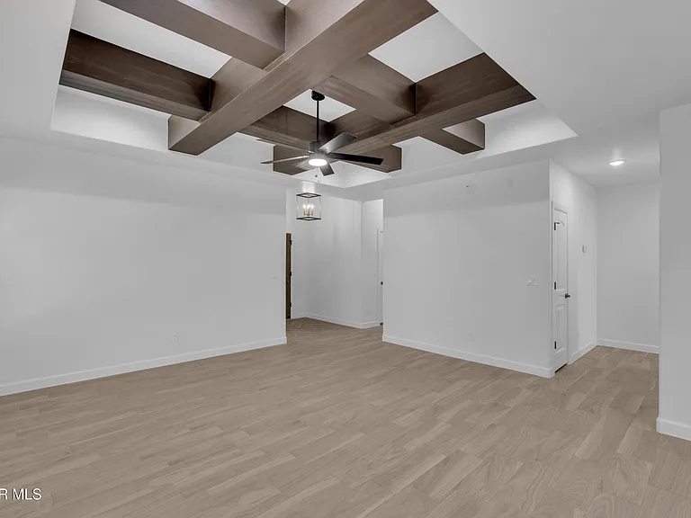 781 Cedarwood Ave — Photo 14