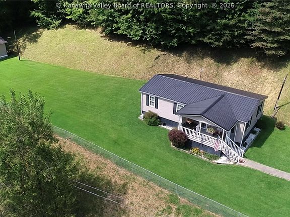 3rd image of 14755 Pond Fork Rd